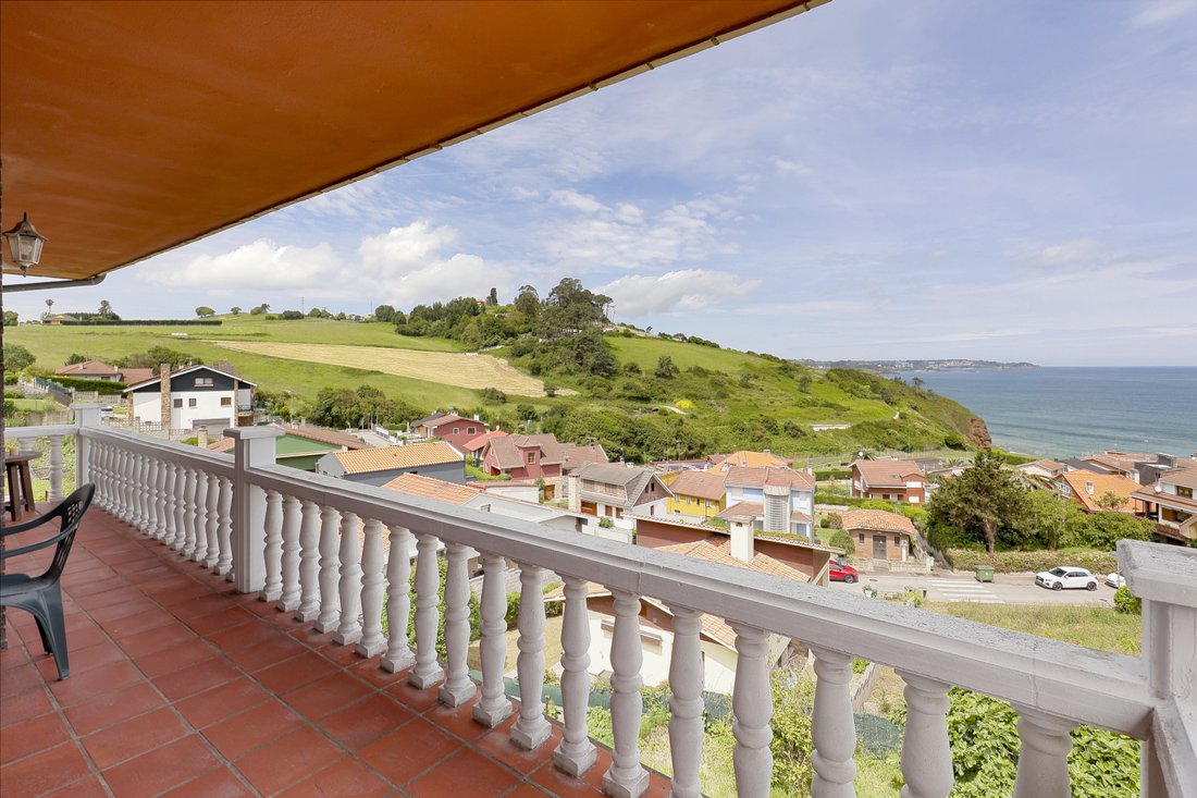 House in Carreno, Asturias, Spain 1 - 17956139