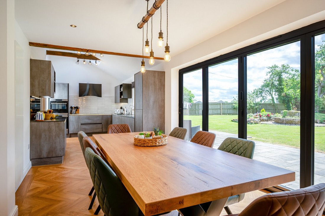 House in Bradley Green, England 2 - 17956030