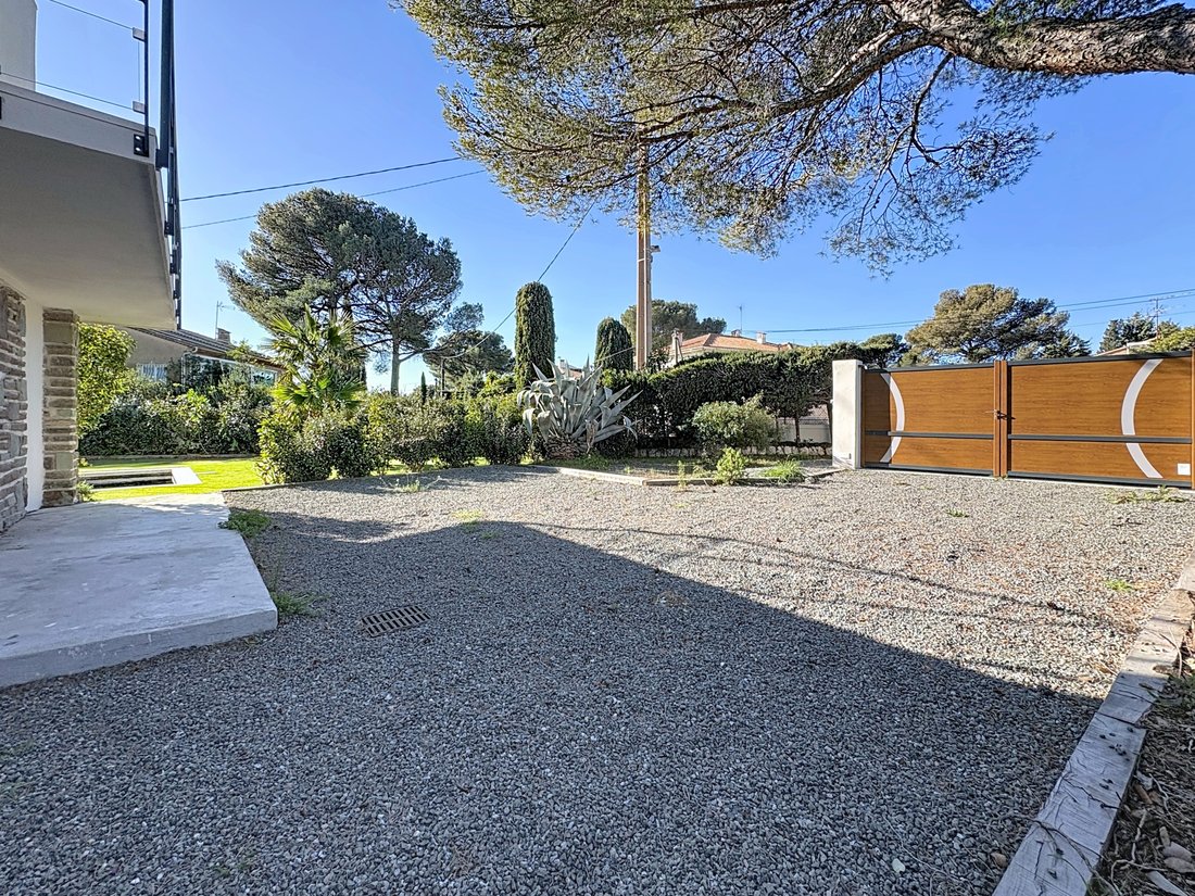 House in Le Dramont-Agay-Anthéor-Le Trayas, Saint-Raphaël, France 3 - 17956416