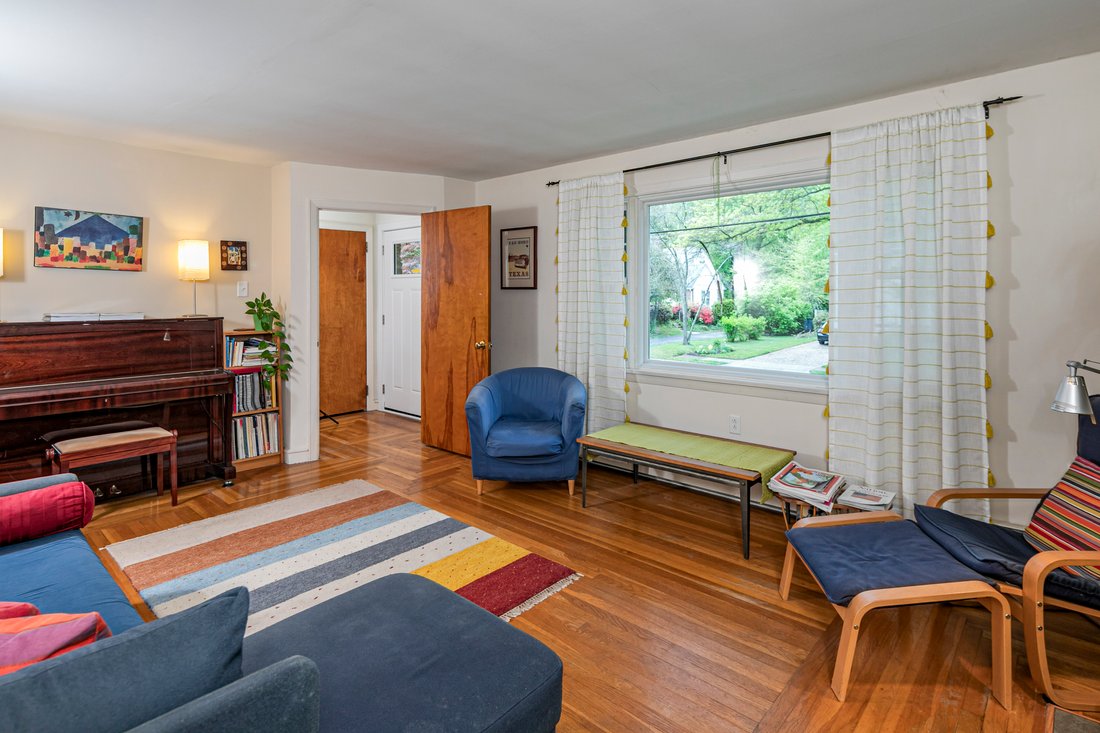House in Lawrence Township, New Jersey, United States 5 - 17956692