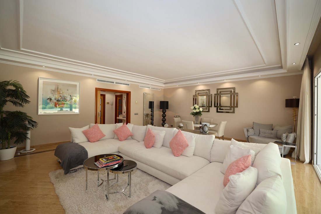 Apartment in Puerto Banus, Marbella, Spain 3 - 17956871