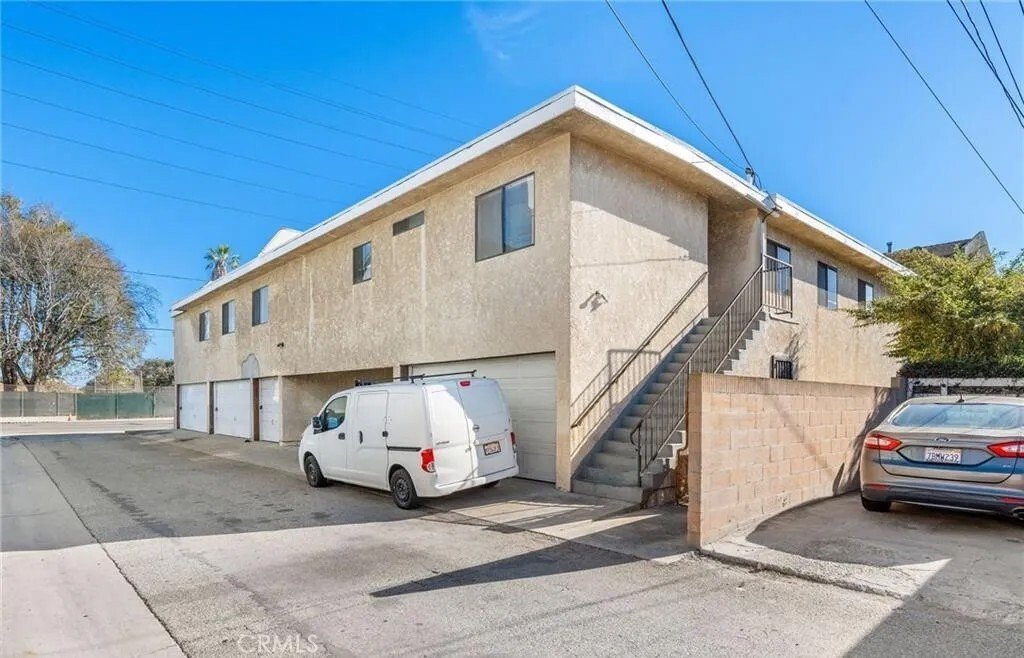 Lawndale, California, United States 2 - 17781755