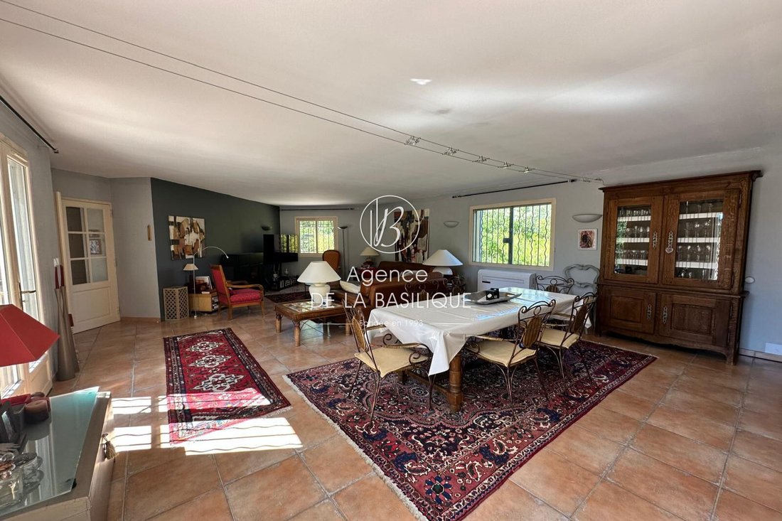Villa in Centre Ville, Saint-Maximin-la-Sainte-Baume, France 5 - 12480165