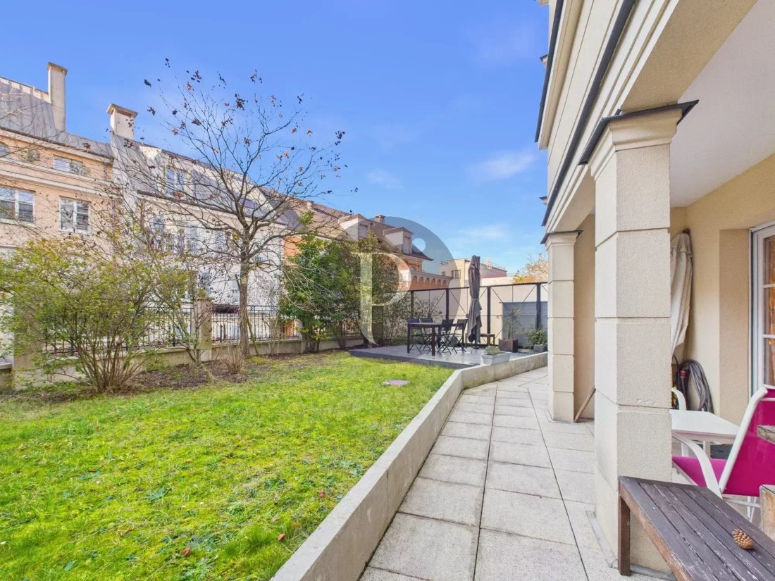 Apartment in Anatole France, Le Plessis-Robinson, France 1 - 17053582