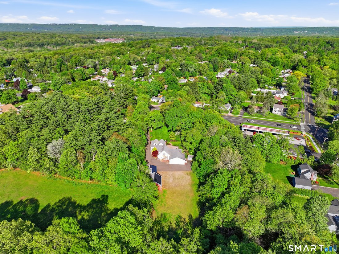 House in Farmington, Connecticut, United States 4 - 17884071