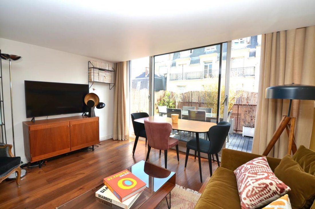 Apartment in Bois de Boulogne, Paris 16e Arrondissement, Paris 4 - 17956437