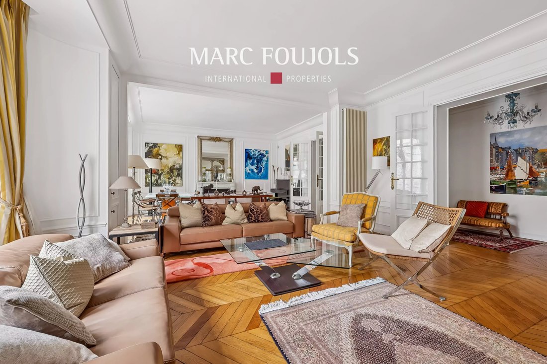 Apartment in Muette Nord, Paris 16e Arrondissement, Paris 2 - 17956895
