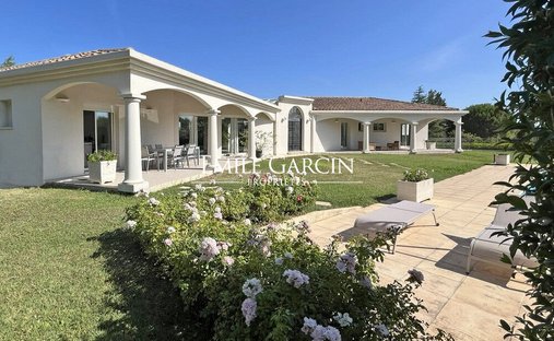 Villa in Granettes-Jauberte-Sainte Anne, Aix-en-Provence, France 1