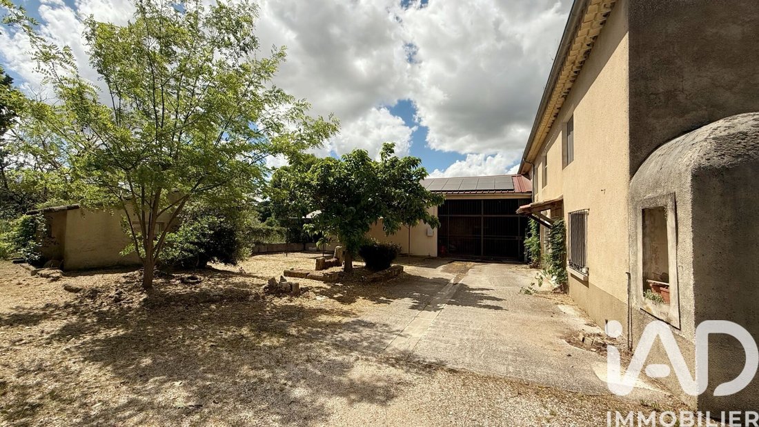 House in Cavaillon, Provence-Alpes-Côte d'Azur, France 5 - 17959315
