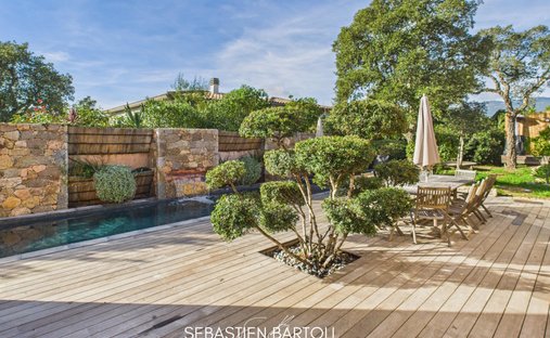 House in Lecci, Corsica, France 1