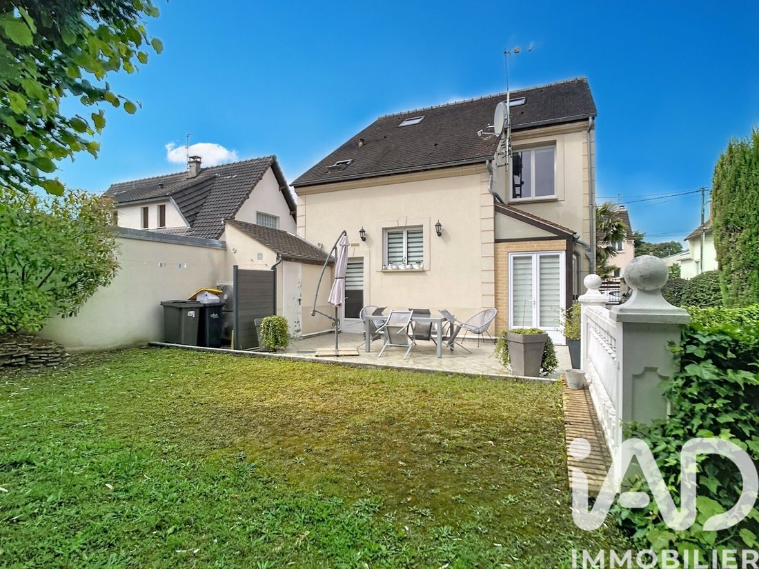 House in L'Etang, Sainte-Genevieve-des-Bois, France 2 - 17959368