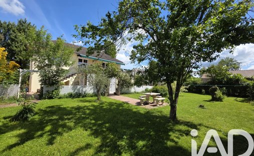 House in Cernay-la-Ville, Ile-de-France, France 1