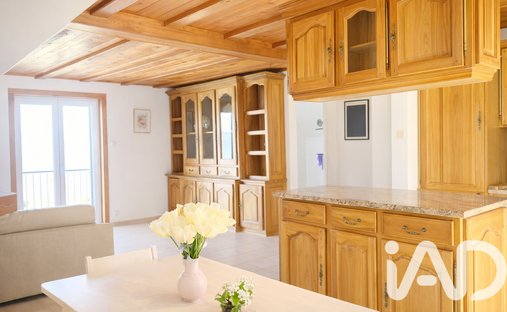 Maison à Saint-Gingolph, Auvergne-Rhône-Alpes, France 1
