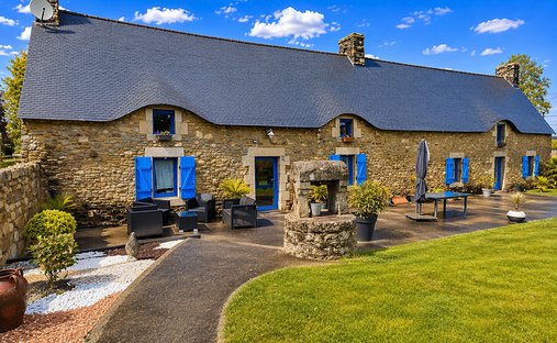 Villa in Nord, Caudan, France 1