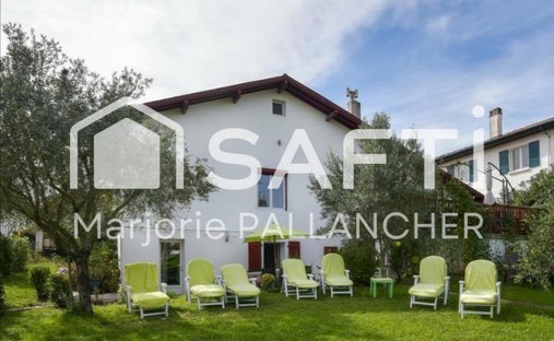 House in Acotz, Saint-Jean-de-Luz, France 1