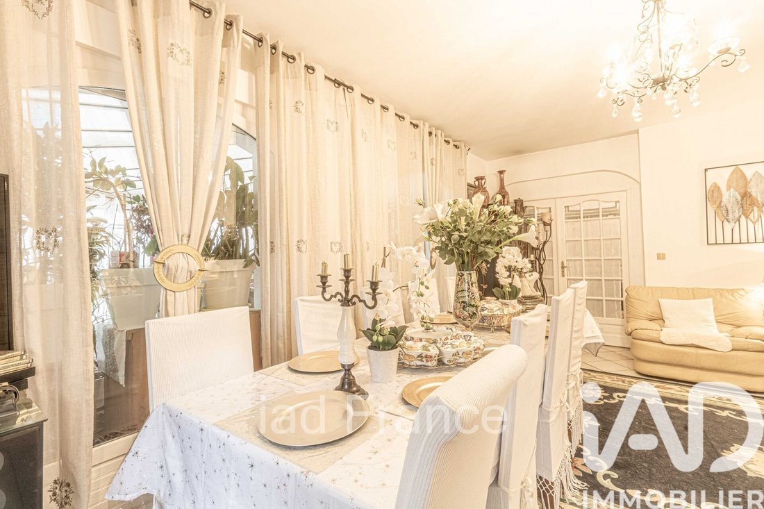 House in Aulnay-sur-Mauldre, Ile-de-France, France 2 - 17958855