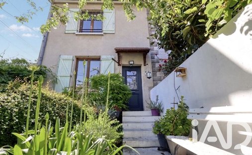 House in Les Lilas, Ile-de-France, France 1