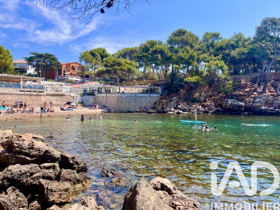 Apartment in Bandol, Provence-Alpes-Côte d'Azur, France 2 - 17944254