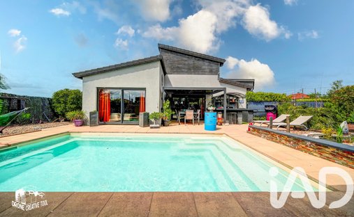 House in Vry, Grand Est, France 1