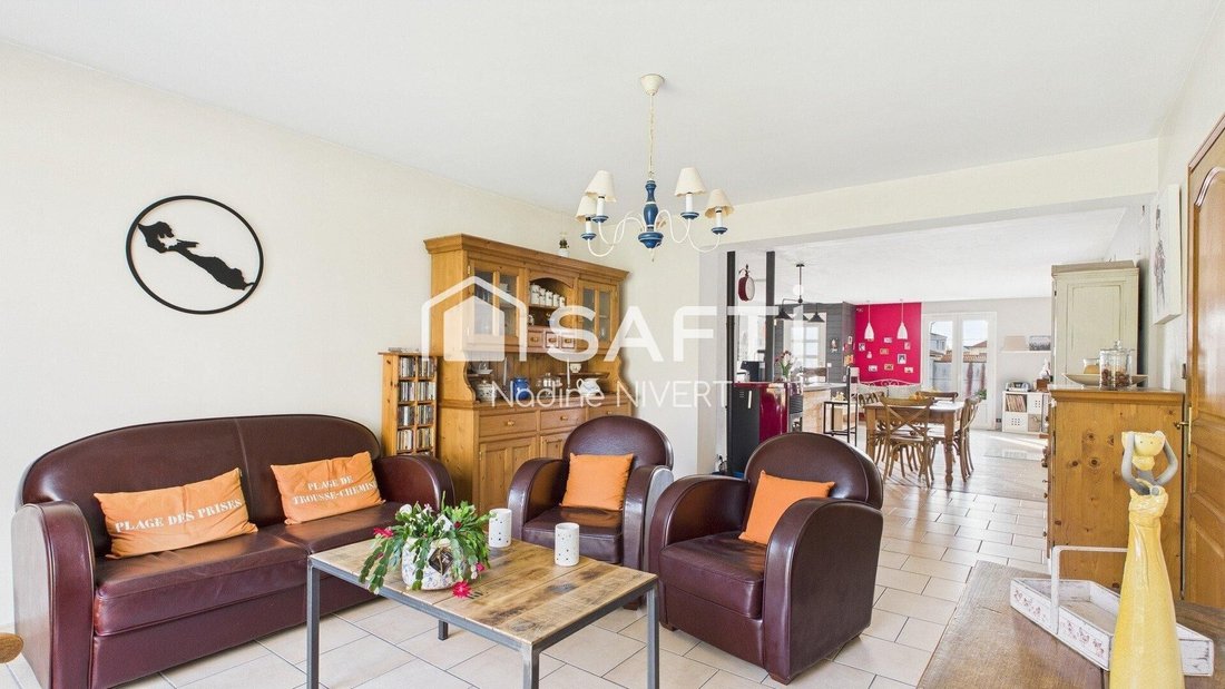 House in Dompierre-sur-Mer, Nouvelle-Aquitaine, France 4 - 17957647