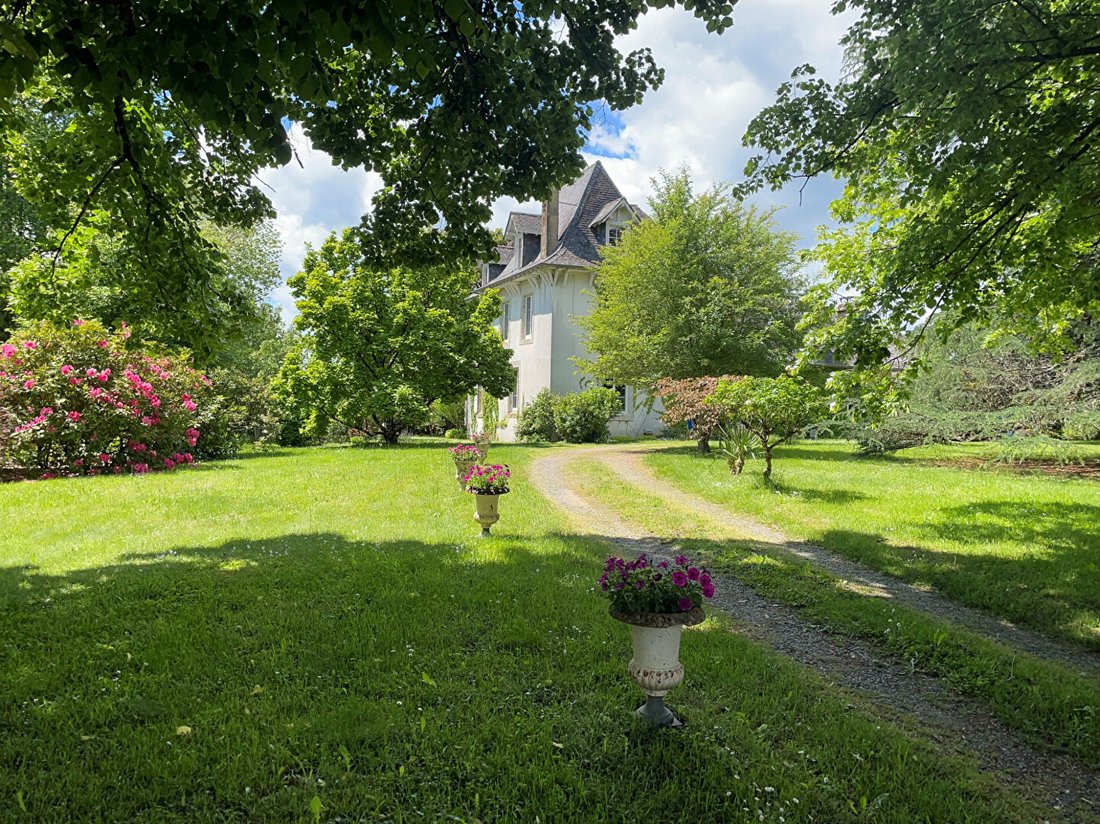 Villa in Vigeois, Nouvelle-Aquitaine, France 2 - 17956939