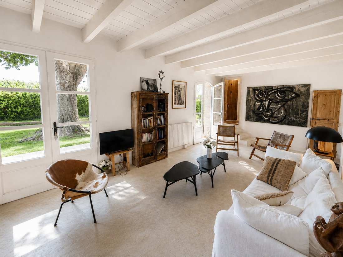 House in Paradou, Provence-Alpes-Côte d'Azur, France 4 - 17957669