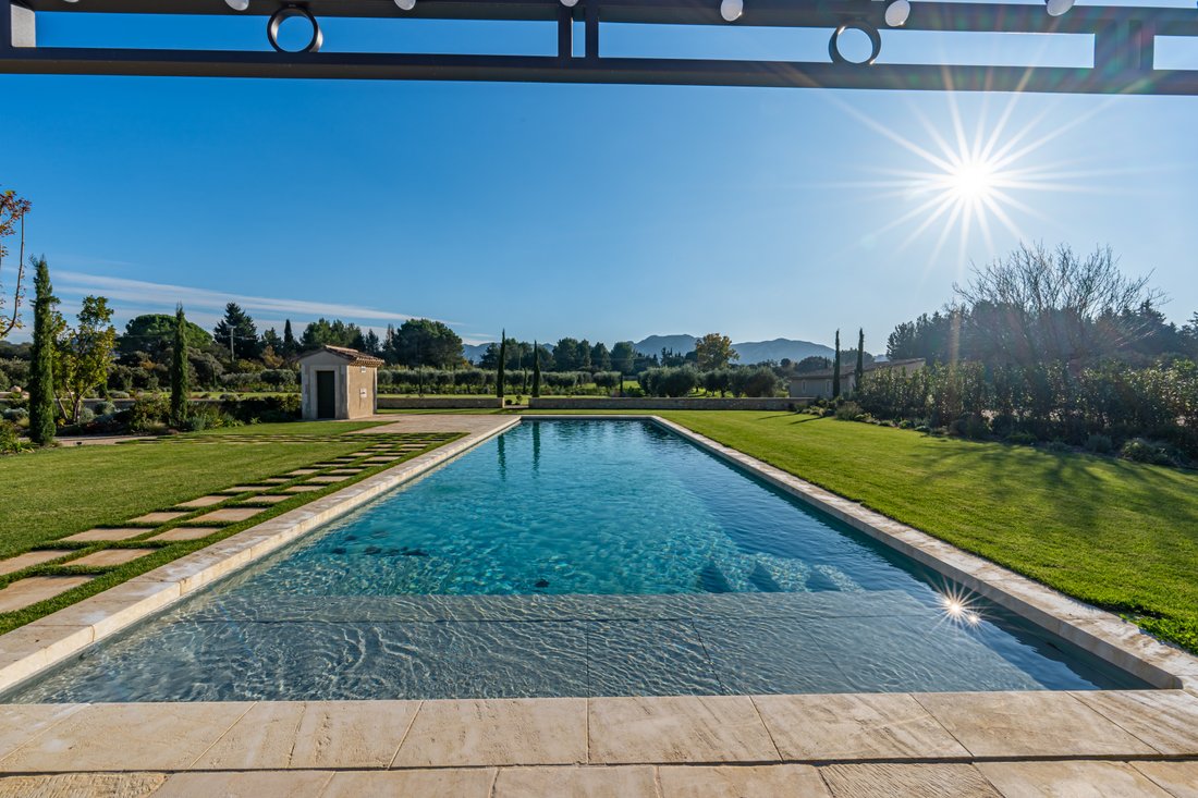 House in Eygalières, Provence-Alpes-Côte d'Azur, France 5 - 17957654