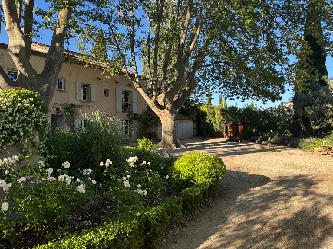 House in Paradou, Provence-Alpes-Côte d'Azur, France 3 - 17957669