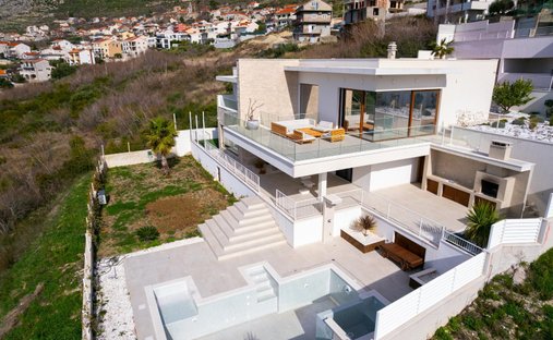 Villa in Kucine, Split-Dalmatia County, Croatia 1