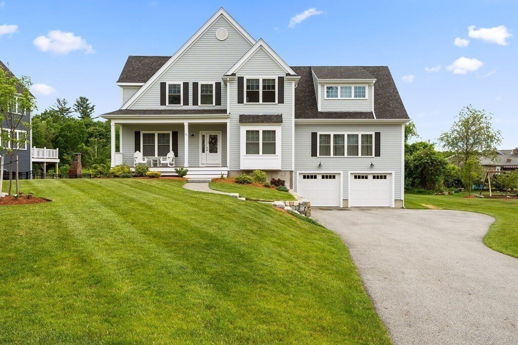 House in Dracut, Massachusetts, United States 1 - 17957426