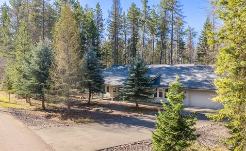 House in Columbia Falls, Montana, United States 1