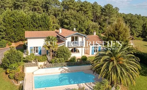 Villa in Bidart, Nouvelle-Aquitaine, France 1
