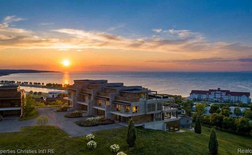 Condo in Petoskey, Michigan, United States 1