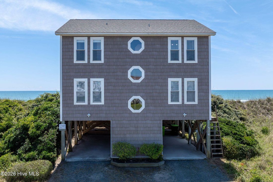 House in North Topsail Beach, North Carolina, United States 1 - 17957584