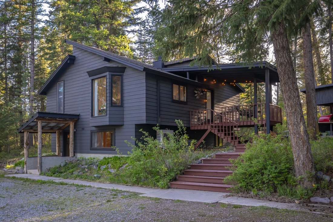 Whitefish, Montana, United States 2 - 17957290