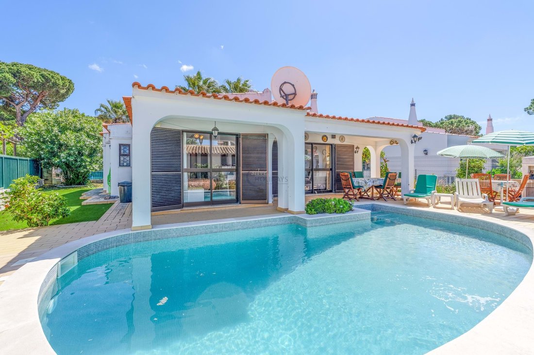 Villa en Vilamoura, Quarteira, Algarve 1 - 17671869