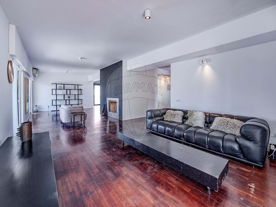 Apartment in Carcavelos e Parede, Lisbon, Portugal 1 - 17957573