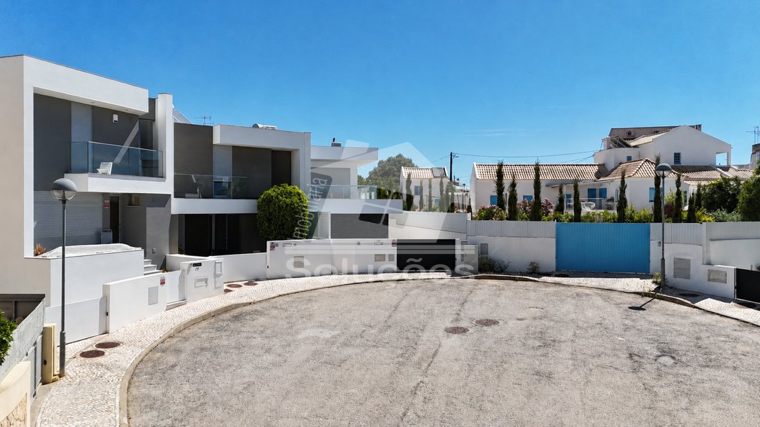Villa in Portimao, Algarve, Portugal 2 - 17662047