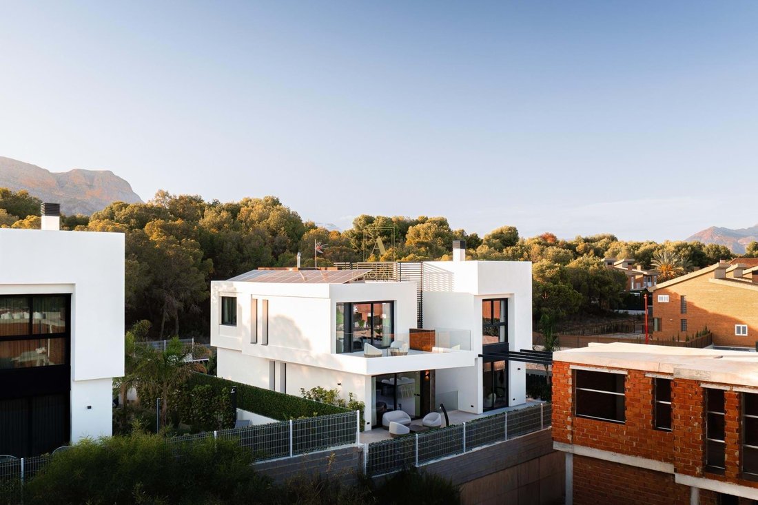 Villa in la Nucia, Valencian Community, Spain 4 - 17076680