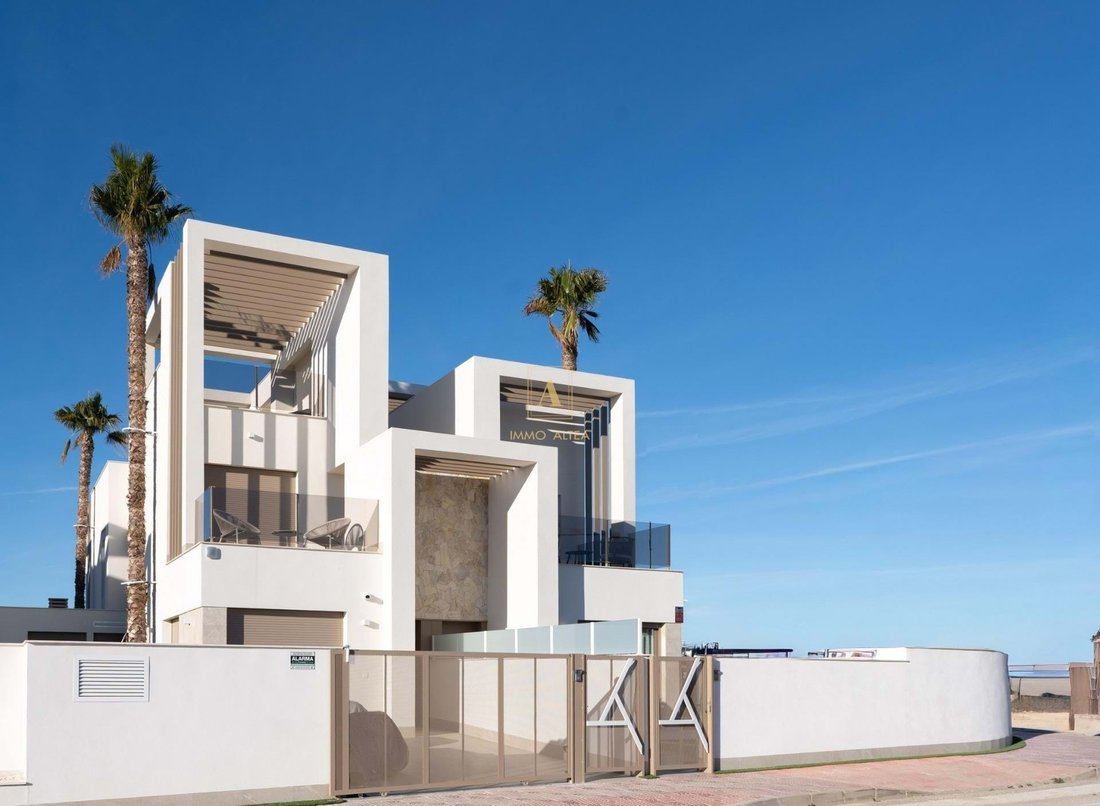 Villa in Los Alcazares, Región de Murcia, Spain 1 - 17957566