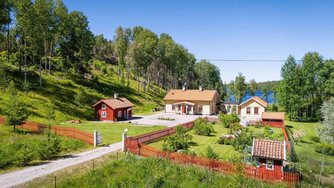 Estate in Bremyra, Östergötland County, Sweden 1 - 17957246