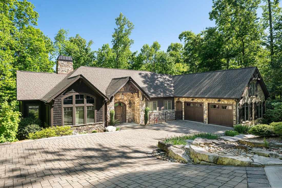 House in Fairview, North Carolina, United States 1 - 17957262