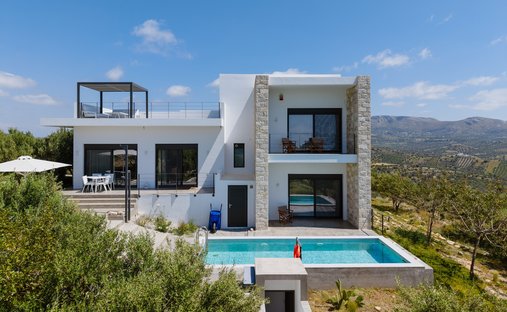 House in Community of Kamilarion, Tybakio, Greece 1