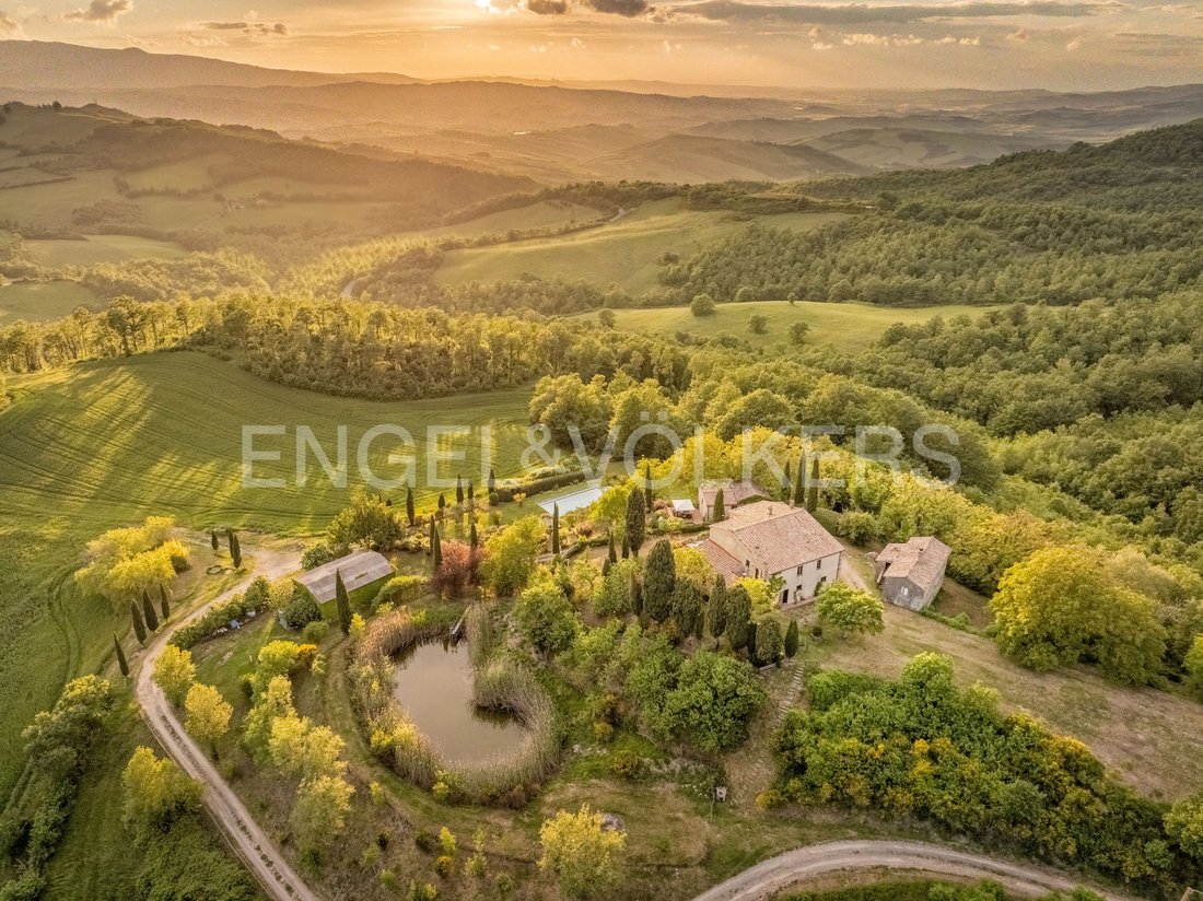 Country House in Sarteano, Tuscany, Italy 2 - 17957682
