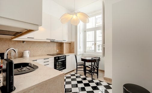 Apartment in Misericordia, Lisbon, Portugal 1