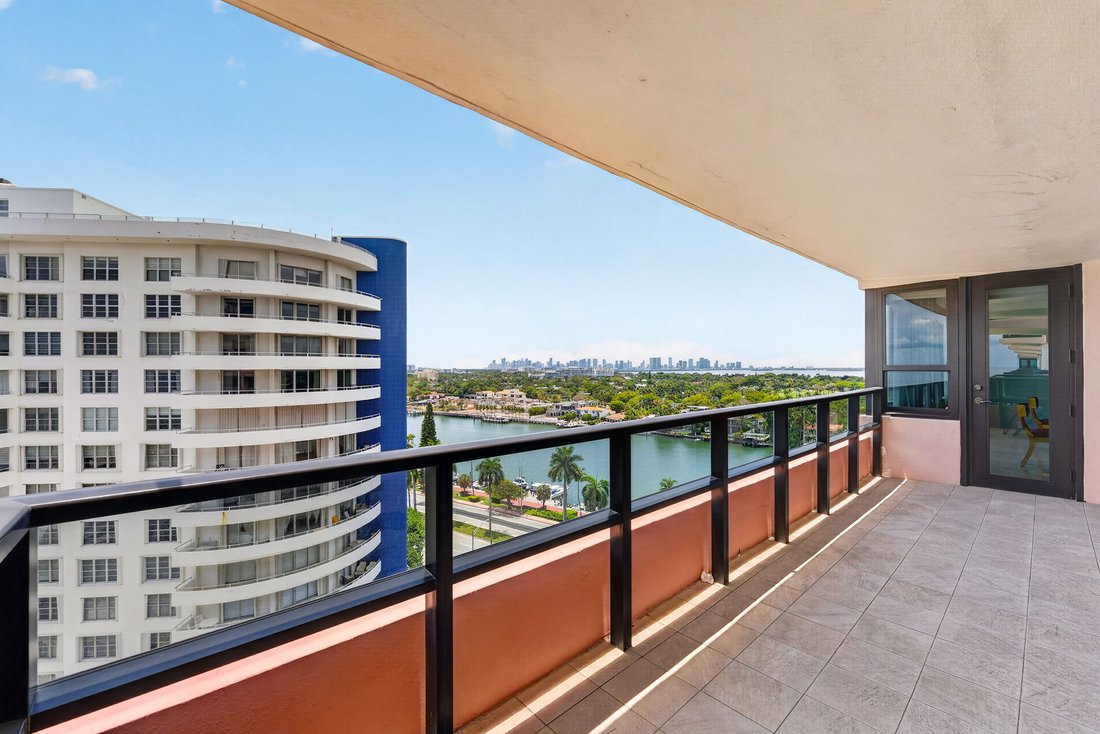 Condo in Miami Beach, Florida, United States 2 - 17957706