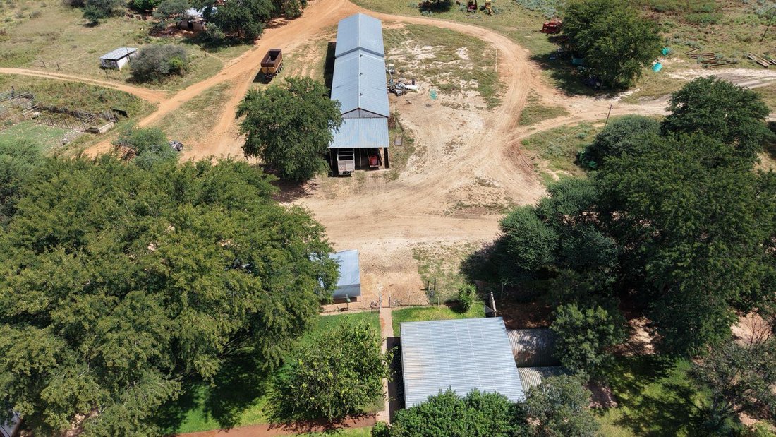 Farm Ranch in Grootfontein, Otjozondjupa Region, Namibia 2 - 17958765