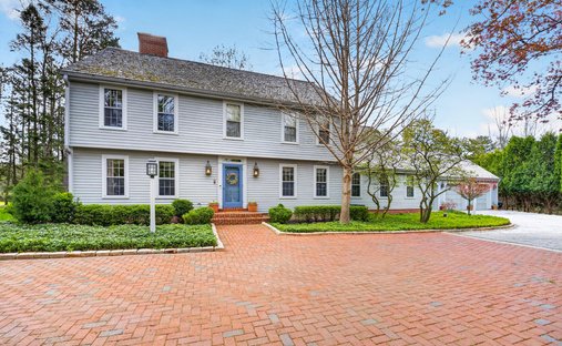 House in Thiensville, Wisconsin, United States 1