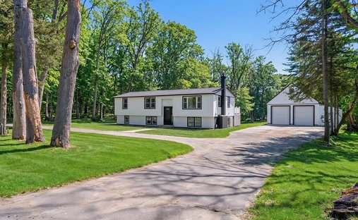 House in Bellingham, Massachusetts, United States 1
