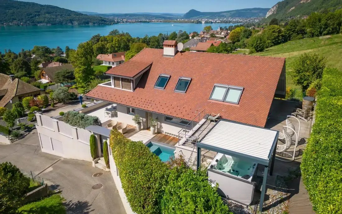 House in Veyrier-du-Lac, Auvergne-Rhône-Alpes, France 2 - 17958936
